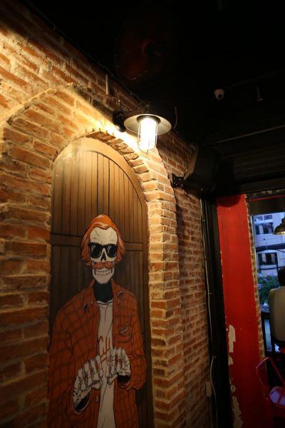 đèn trang trí quán cafe bar