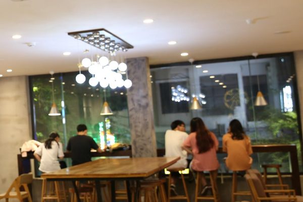 đèn thả quán cafe