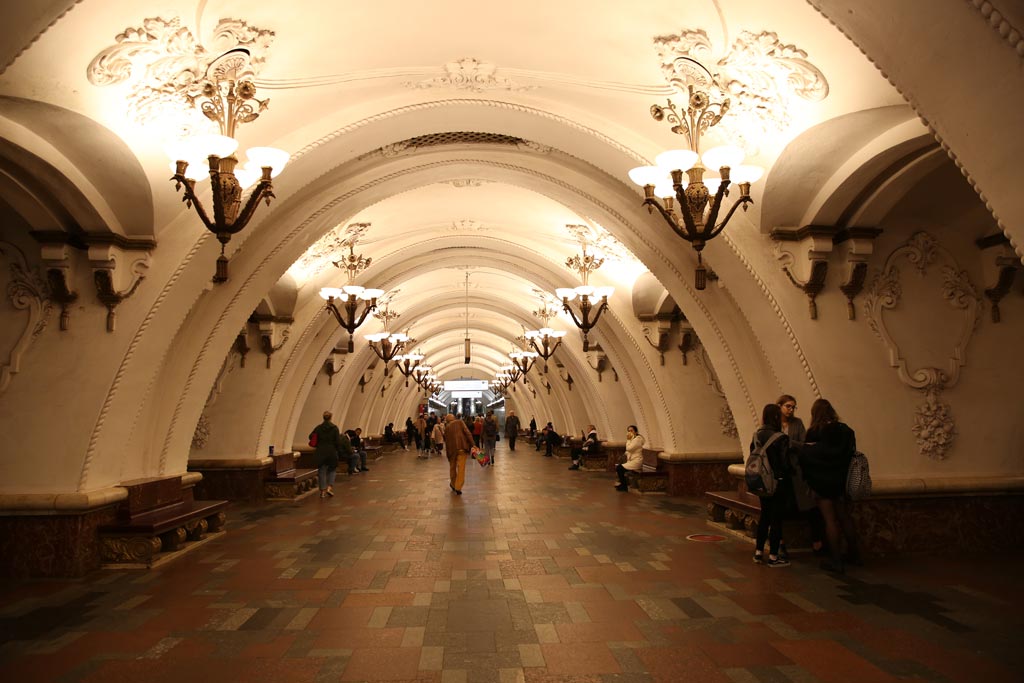 Khám phá Ga tàu điện ngầm Moskva, Nga