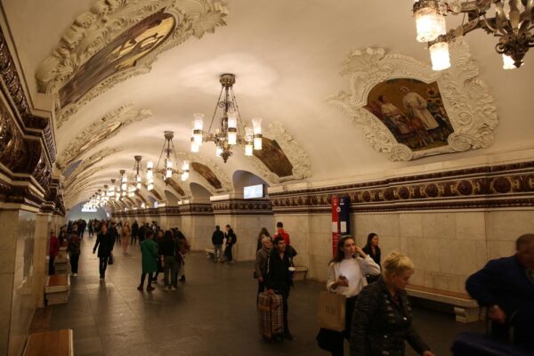 Khám phá Ga tàu điện ngầm Moskva, Nga